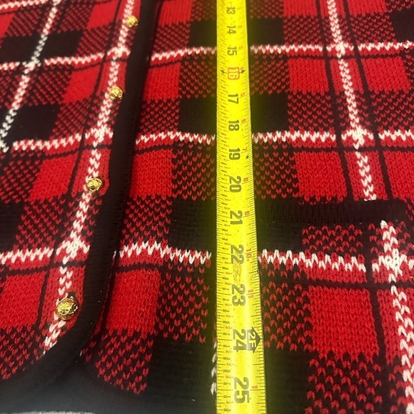 VTG Red Black Scotch Plaid Sweater Preppy Academia Old Money Quiet Luxury Preppy - Picture 3 of 4